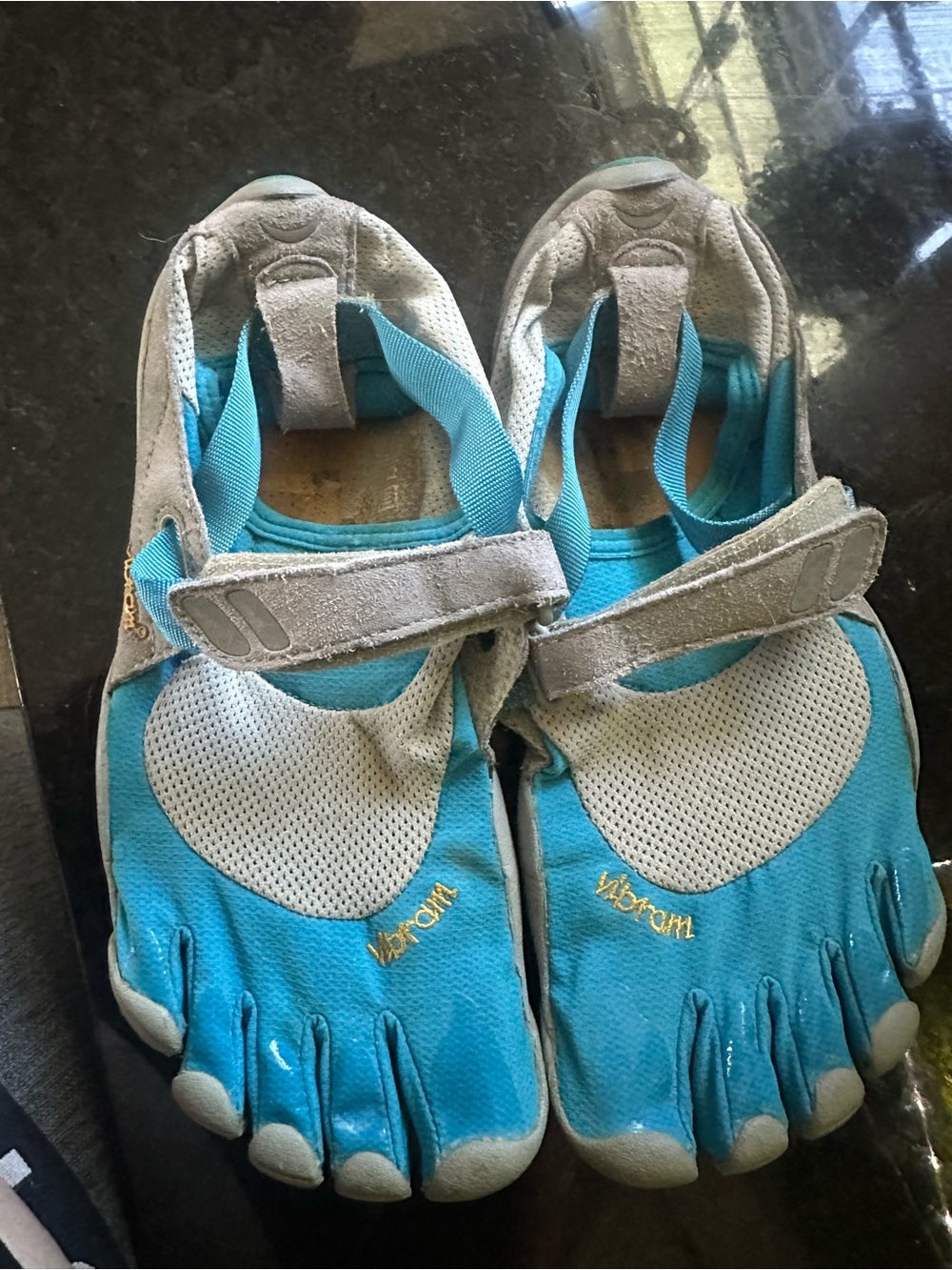 Vibram Women's FiveFingers Aqua Toe Athletic Shoes - Teal and Gray